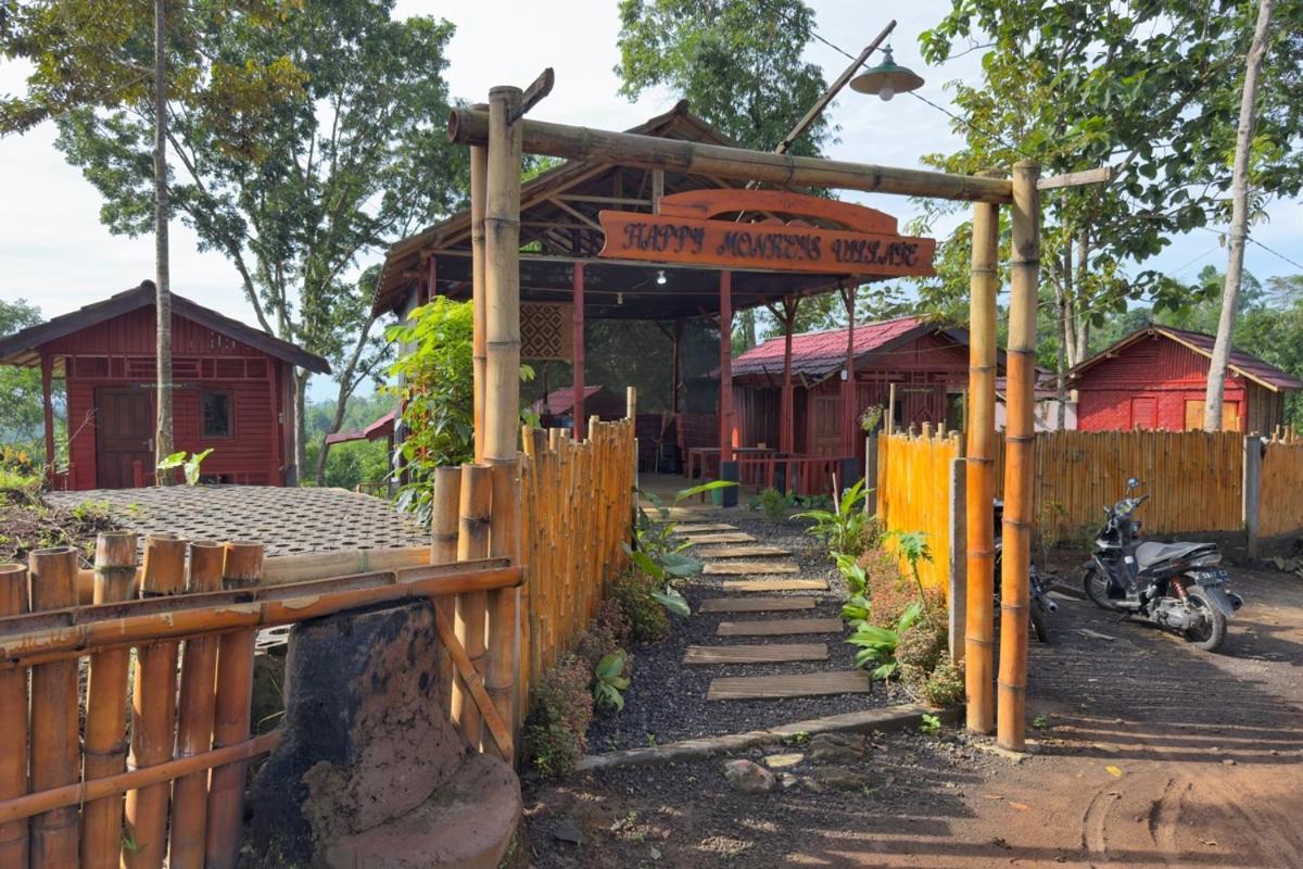 Happy Monkeys Village Sidomukti Екстер'єр фото